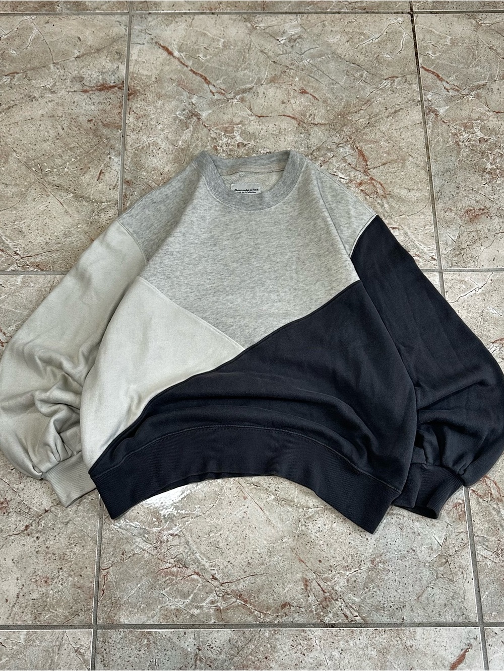 Abercrombie Soft A&F Colorblock Sweatshirt XS